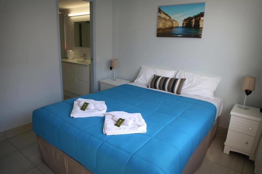 Cheltenham Apartments Калаундра Екстер'єр фото